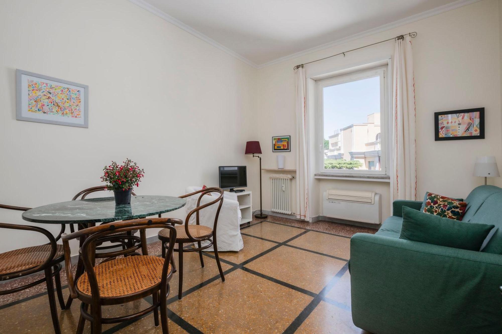 Vatican Zen House-zeno 43 * Rom